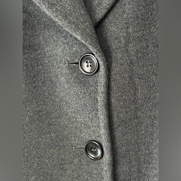 Women’s Burberry Wool / Cashmere Tailored Coat - Picture 3 of 16